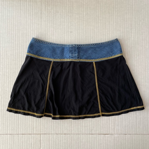 VINTAGE RARE Y2K Diesel Low Waist Mini Skirt Size 28 - Picture 4 of 8